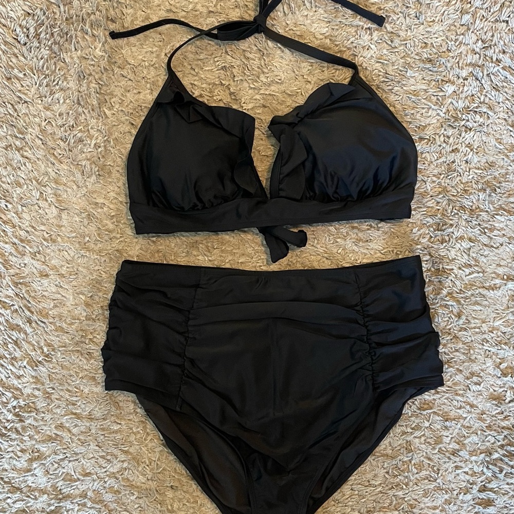 Cupshe Tempest Ruffled Halter & Shirred High Waist Plus Size Bikini Set 2X